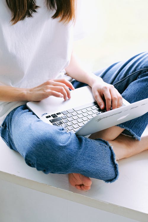 WordPress না Blogger? ২০২৪ সালে কোনটায় ব্লগ শুরু করবেন